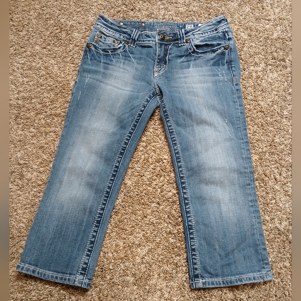 Women's Miss Me Blue Jean Capris Size 28